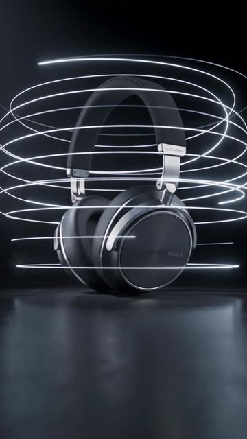 Headphones ad: Sound rings