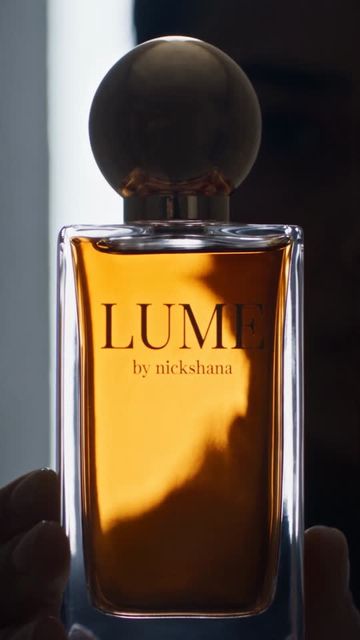 Fragrance ad: Light slit