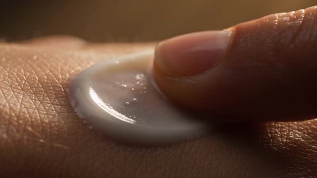 Skincare ad: On skin