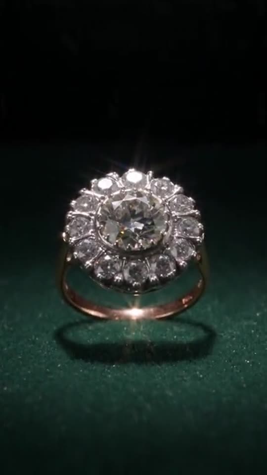 Jewelry ad: Antique ring film